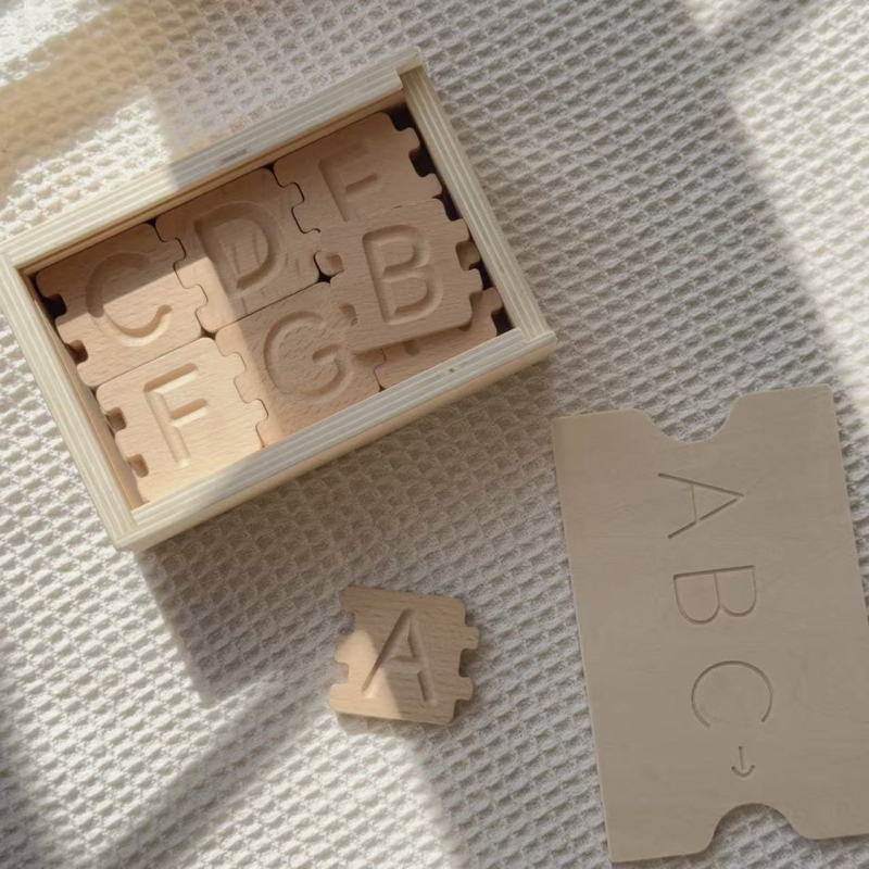 Montessori drveni alfabet – engleska abeceda, rani edukativni puzzle sa velikim i malim slovima, DIY prilagodba i logotip OEM