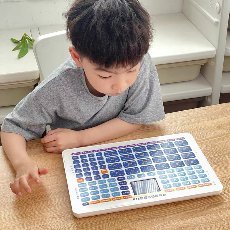 Elsős Pinyin tanulótablet — LCD-képernyő, Li-ion akkumulátor, műanyag ház, belső memória nélkül, 7–14 éveseknek
