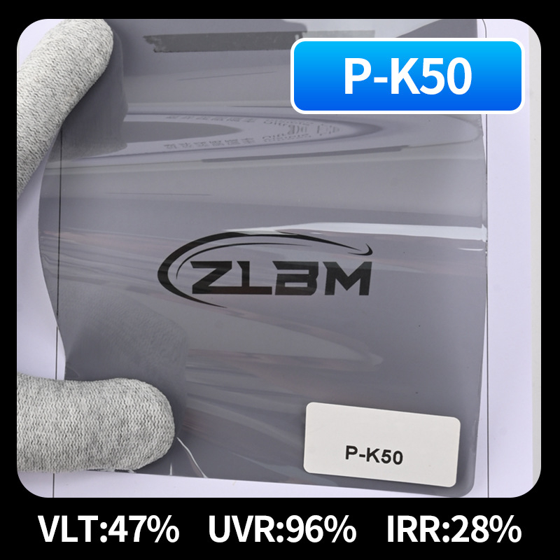 Автомобилен филм за прозорци – PET материал; 50–70% пропускливост на светлината; 40–90% топлоизолация; UV защита 60–99%; Предно стъкло с нанокерамична изолация.