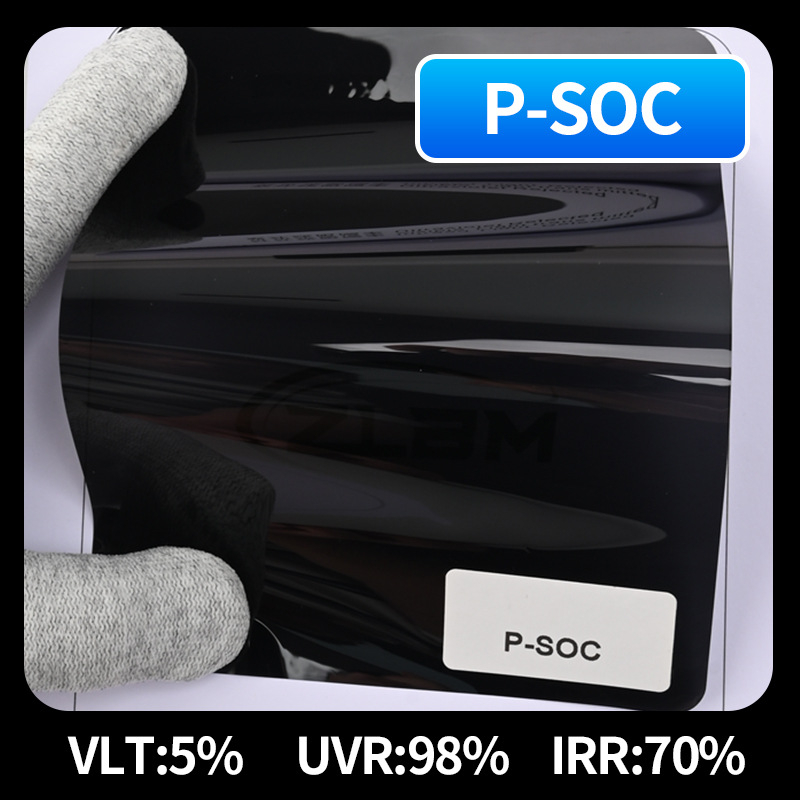 Автомобилен филм за прозорци – PET материал; 50–70% пропускливост на светлината; 40–90% топлоизолация; UV защита 60–99%; Предно стъкло с нанокерамична изолация.