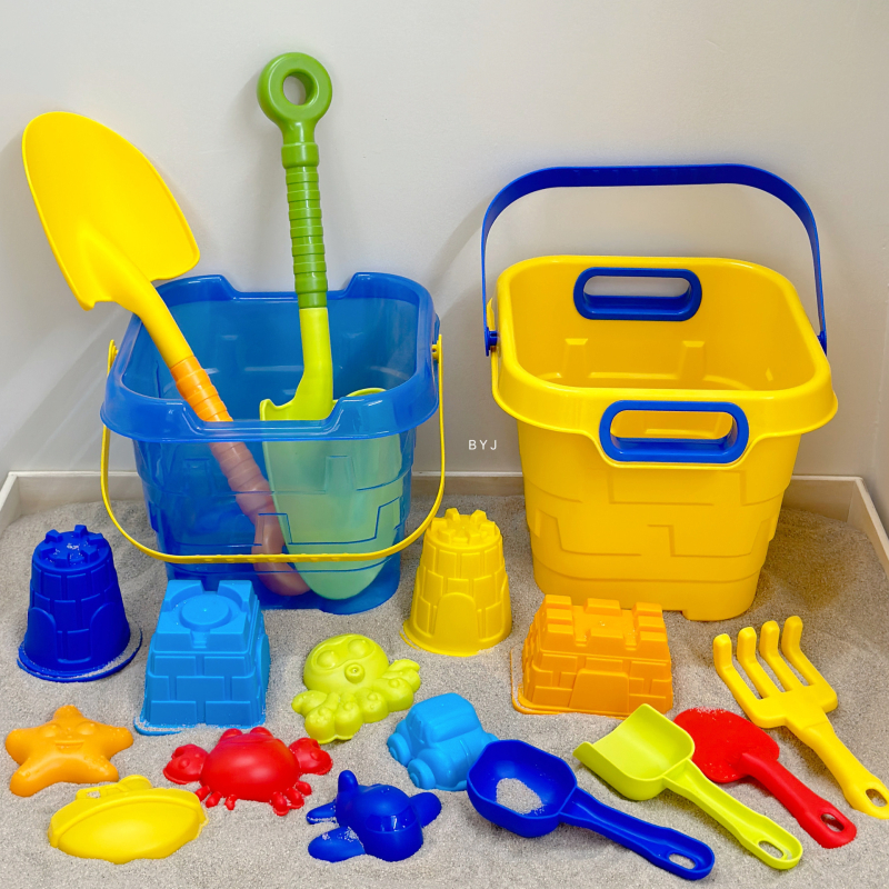 Set de Jucării pentru Plajă pentru Copii: Lopățică de Apă și Unelte pentru Săpat în Nisip — Găleată Inclusă, din Plastic, pentru Copii 4-6 ani