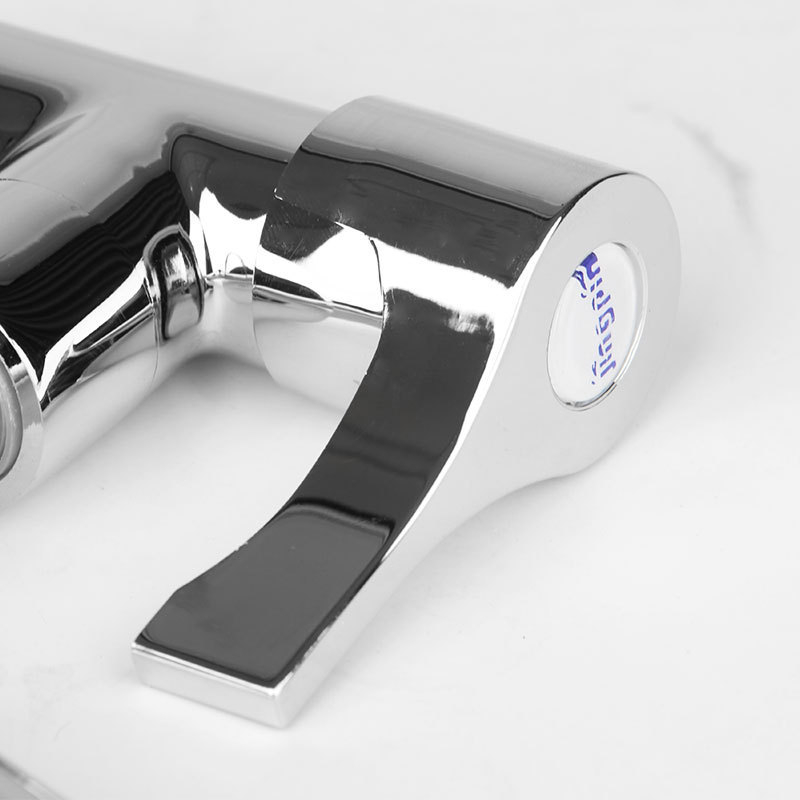 Ugradna kuhinjska slavina, bakreno tijelo, keramički disk ventil, DN15 ulaz/izlaz, miješalica s hladnom vodom, elektroplatirani završetak