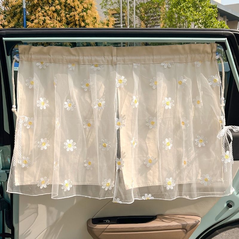 Auto sjenilo s čipkastim materijalom, visi s usisnom čašicom, univerzalna kompatibilnost, proziran tip, dvostruki sloj za zaštitu od sunca i topline