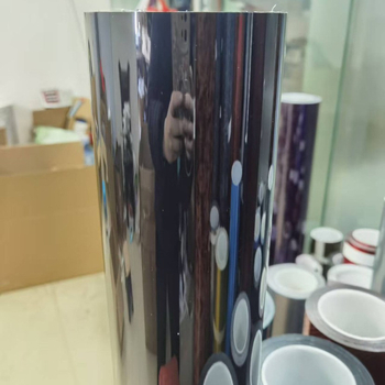 PET teljes autóburkolat — Geometriai minta (Rögzítés: ragasztó típus; Alkalmazható részek: első rész, motorháztető, csomagtartó, tető, hátsó rész, oldalai)