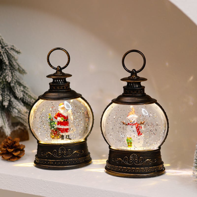 Plastična božićna dekoracija s glazbenom kutijom, rotirajućom kristalnom kuglom, figuricom starca – pastoralni i crtani stil