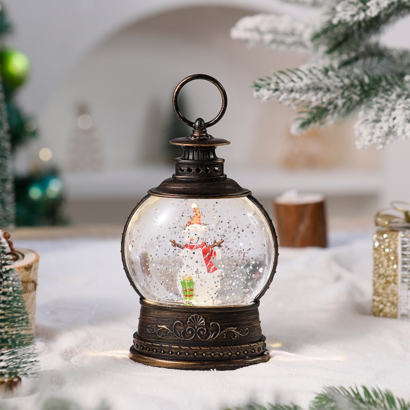 Plastična božićna dekoracija s glazbenom kutijom, rotirajućom kristalnom kuglom, figuricom starca – pastoralni i crtani stil