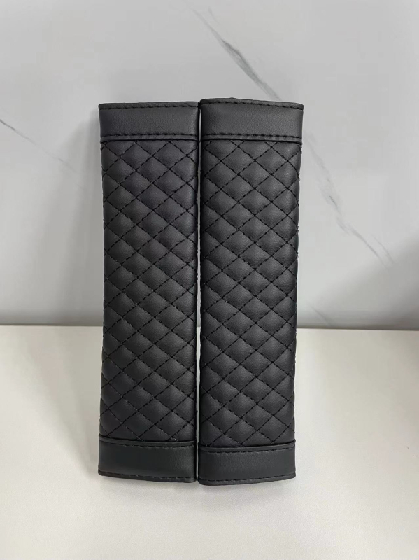 Jastučić za ramenski dio automobilske sigurnosne pojase - lambskin koža, šivani uzorak, chezhimei, 70 g, bez logotipa