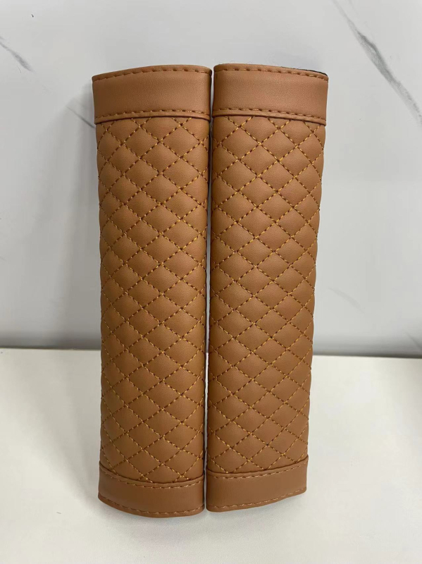 Jastučić za ramenski dio automobilske sigurnosne pojase - lambskin koža, šivani uzorak, chezhimei, 70 g, bez logotipa