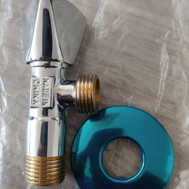 Valvă unghiulară (din cupru, model LT1006, instalație în perete, sistem de duș)