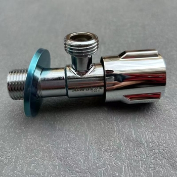 Ventil unghiular cu placare cu cupru pentru conexiuni la boiler și toaletă, diametru interior 15 mm, 1,0 MPa, montaj în perete