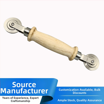 Rola de presiune pentru plasele de ferestre – corp din stejar, model Screen window pressure wheel, ax Ø6 mm, Ø38 mm exterior, rază canelă pentru frânghie 38 mm