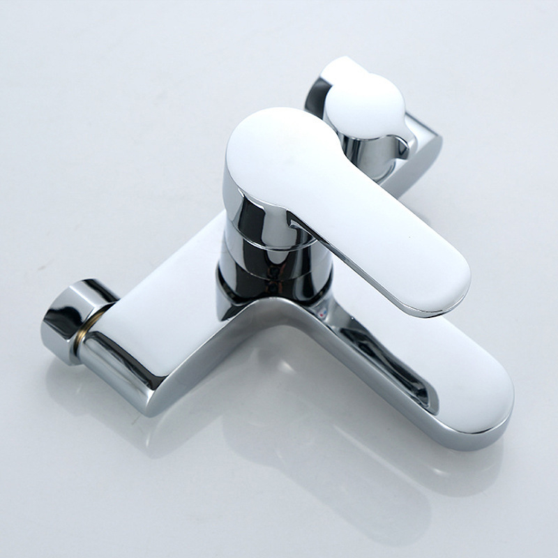 Robinet de amestec pentru baie și duș, aliaj de zinc, disc ceramic pentru valve, construcție triplă, finisaj cromat electrolitic