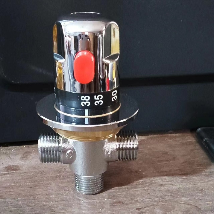 Αναμικτήρας μπανιέρας τεσσάρων σημείων, κρυφή εγκατάσταση, σταθερή θερμοκρασία, χαλκός, χρωμιωμένη επιφάνεια (λειτουργία 20–50°C)