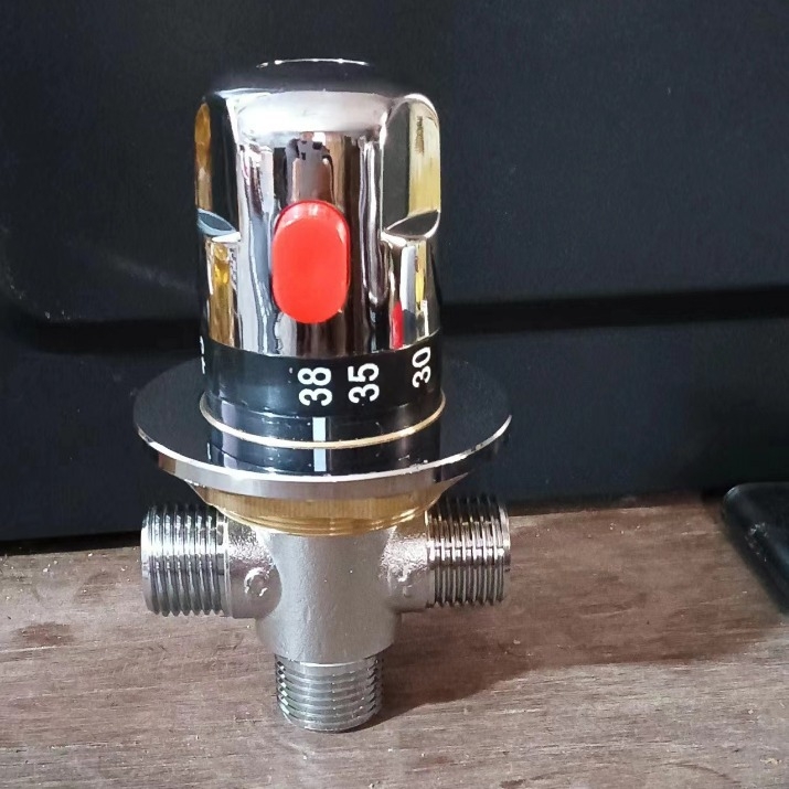 Αναμικτήρας μπανιέρας τεσσάρων σημείων, κρυφή εγκατάσταση, σταθερή θερμοκρασία, χαλκός, χρωμιωμένη επιφάνεια (λειτουργία 20–50°C)