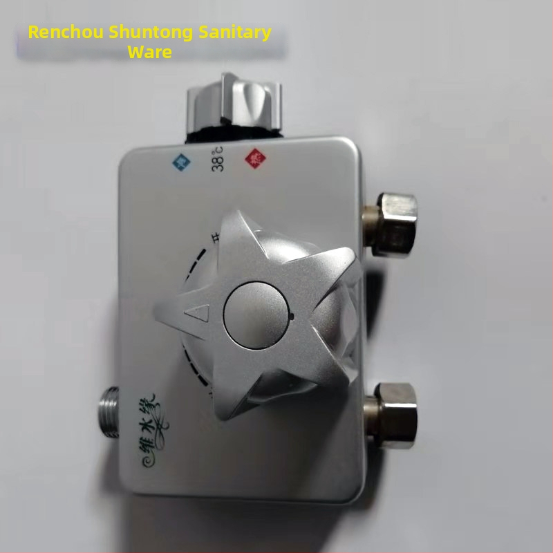 Termostatický ventil na napájanie vody s kubickým telom – solárny miešací ventil, moderný štýl (Model: Water feeding thermostatic valve; Značka: Dimensional Water Margin; Štýl: Modern simplicity)