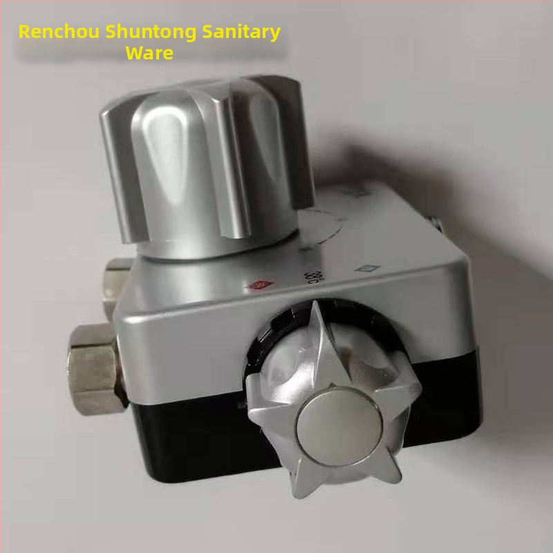 Termostatický ventil na napájanie vody s kubickým telom – solárny miešací ventil, moderný štýl (Model: Water feeding thermostatic valve; Značka: Dimensional Water Margin; Štýl: Modern simplicity)