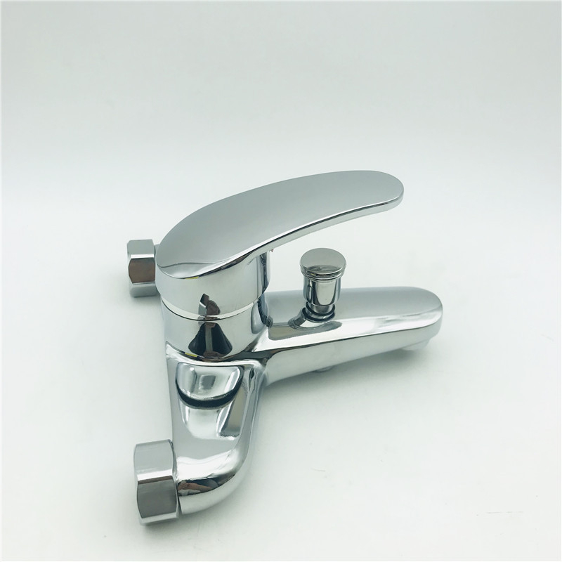 Montaj pe perete - robinet de baie cu amestec, cartuș ceramic, aliaj de zinc, 0–90°C, 0.8 MPa