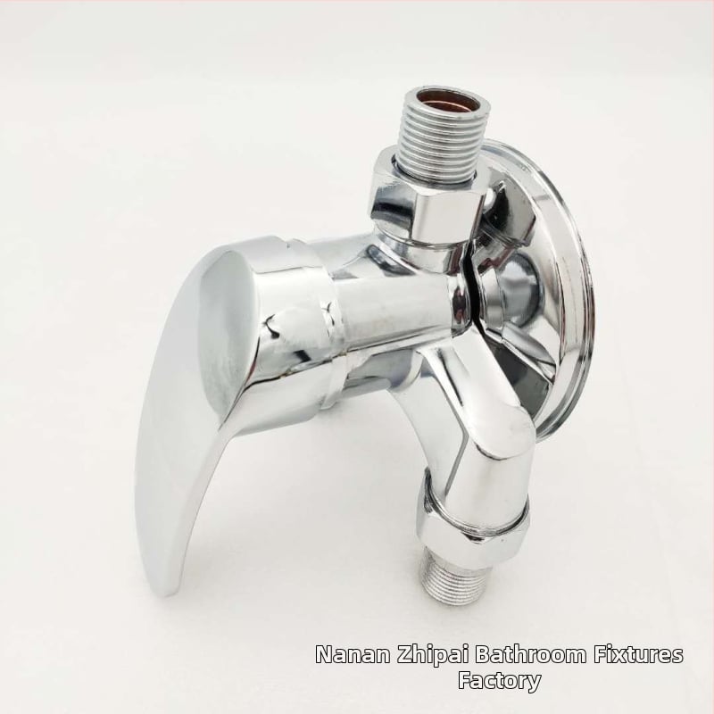 Felszíni szerelésű keverőcsap fürdőkához – háromszög alakú zuhanycsap, cinkötvözet, 0-90°C, 0,8 MPa, modell zp-036