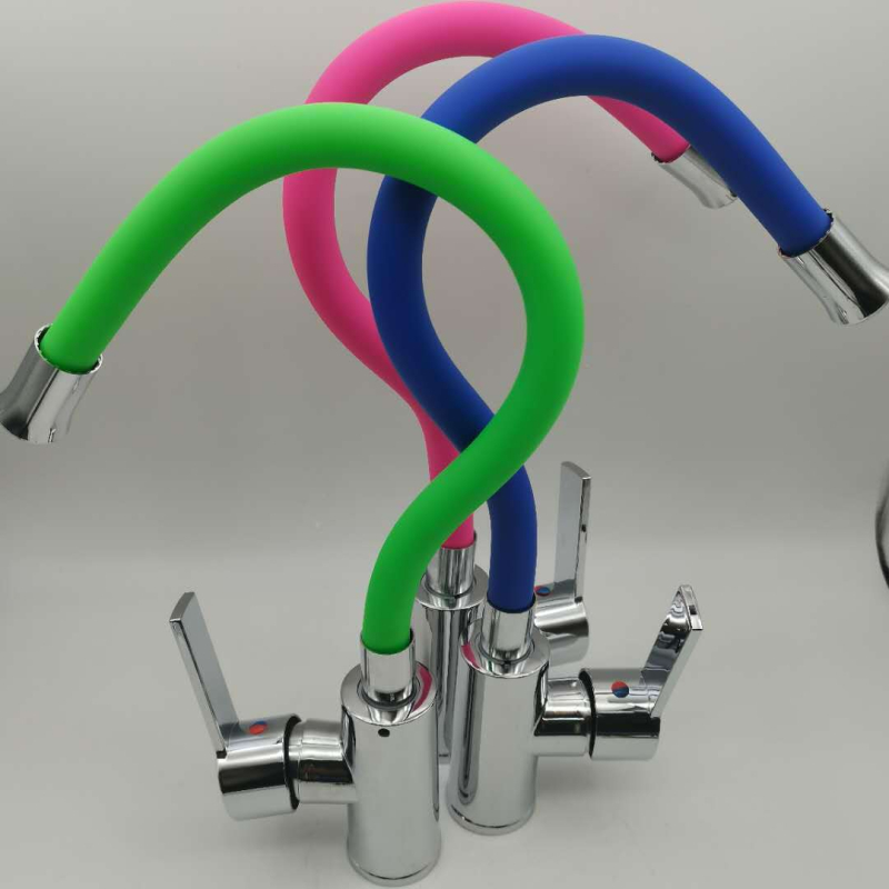 Konyhai mosogató keverőcsaptelep kerámiás szeleppel, cinkötvözet test, 15 mm bemenet/kimenet, csiszolt felület, maximális hőmérséklet 80°C