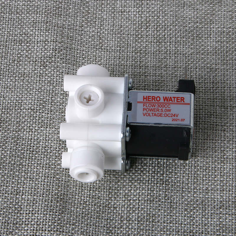 Ventil pentru sistem RO de purificare a apei, corp din cupru, materiale ignifuge și de calitate alimentară, cu întrerupător de spălare