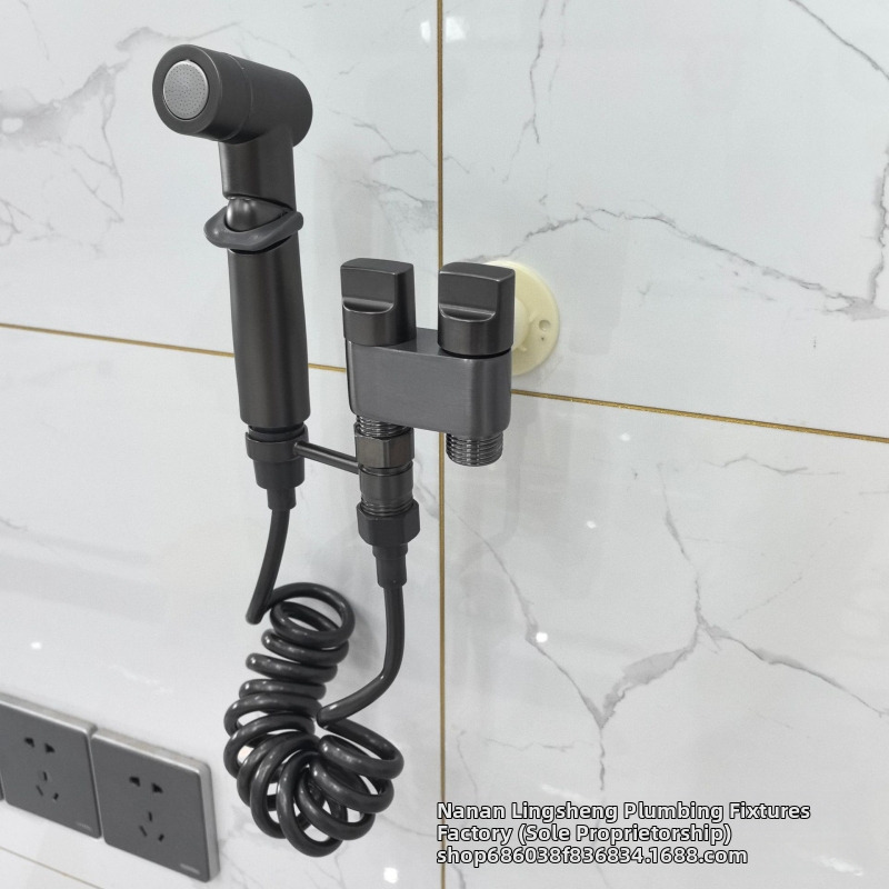 Duza de duș pentru toaletă cu spălare la presiune înaltă și robinet unghiular | stil lux ușor, personalizare disponibilă, fără certificare