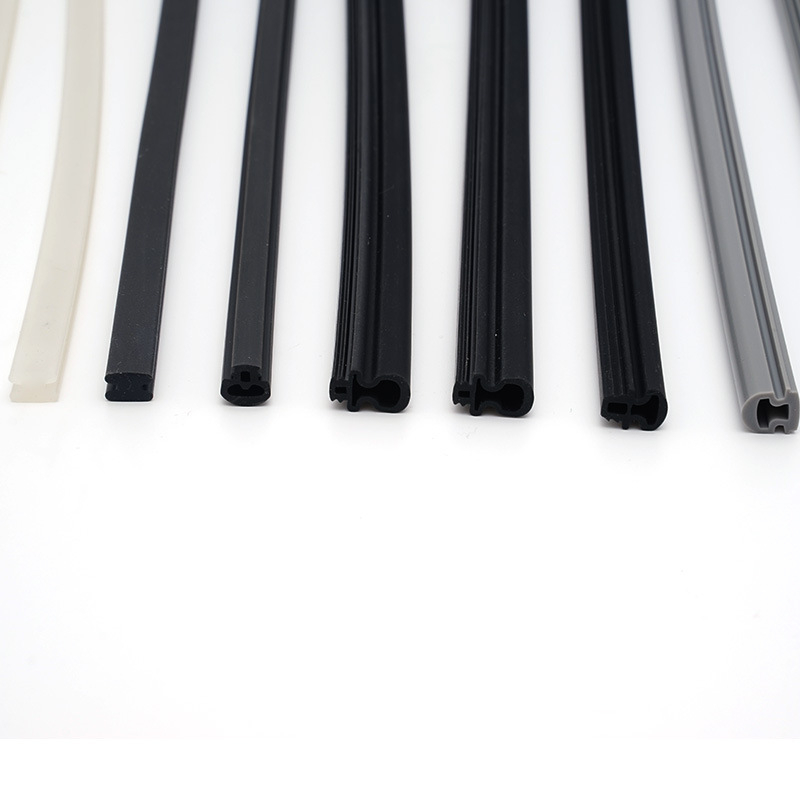 Speciálisan formázott szilikon tömítőcsík készülékek ajtóihoz és ablakaihoz; élelmiszer-minőségű szilikon; magas hőállóság