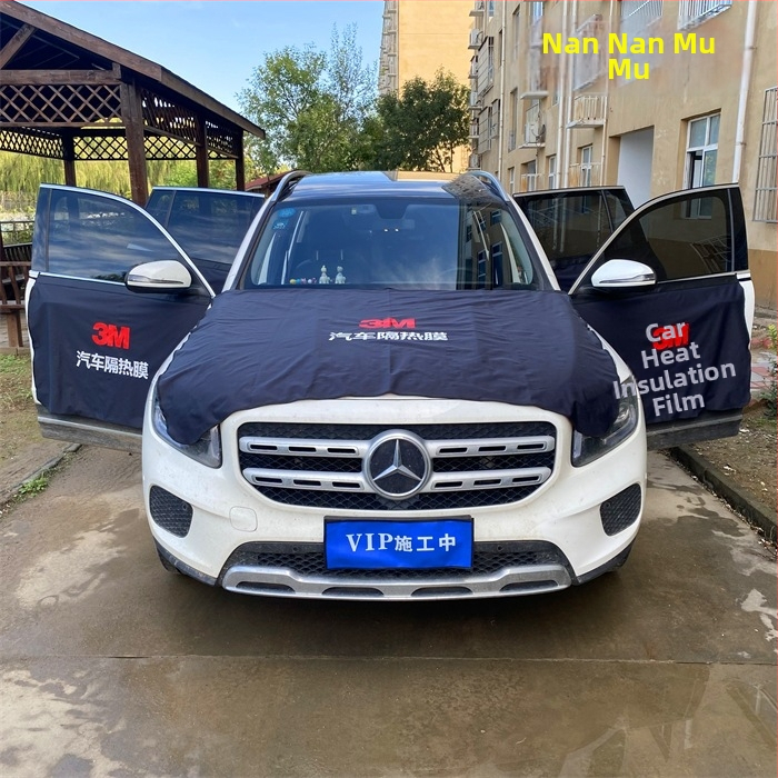 Ochranný kryt na montáž automobilovej fólie, velúr vodotesná kompozitná tkanina, vlastné spracovanie, všeobecný model, na ochranu lakovaného povrchu počas inštalácie fólie