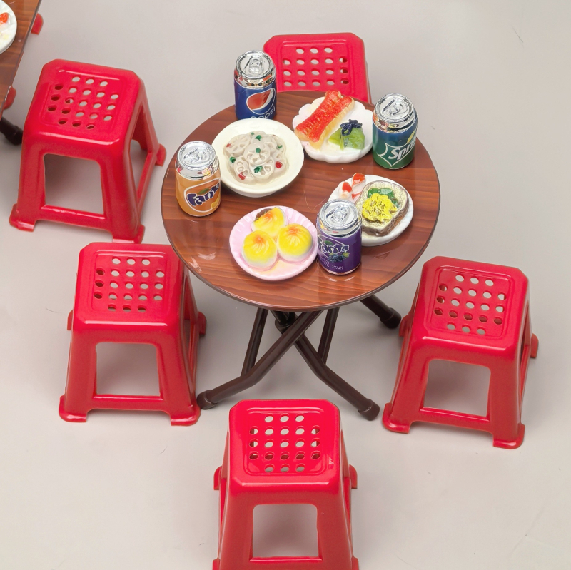 Miniatűr összecsukható asztal és székkészlet babaházhoz, műanyagból, 7–14 éveseknek, fejleszti a kéz-szem koordinációt és a kognitív készségeket