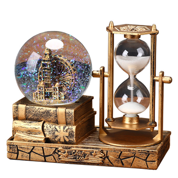 Clepsidră în turn retro cu sferă de cristal luminoasă și cutie muzicală, ornament de birou din rășină