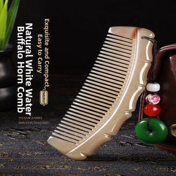 Pieptăn din corn de bivol natural, formă semilună, grosime 5 mm, model bambus, personalizare posibilă