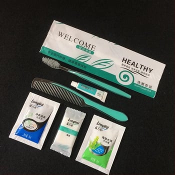 Set hotelier de toalete de unică folosință cu periuță de dinți și pastă de dinți, în 6-in-1; Brand Yashilian; Cantitate: 6; Biodegradabil: Da; Personalizare: Da