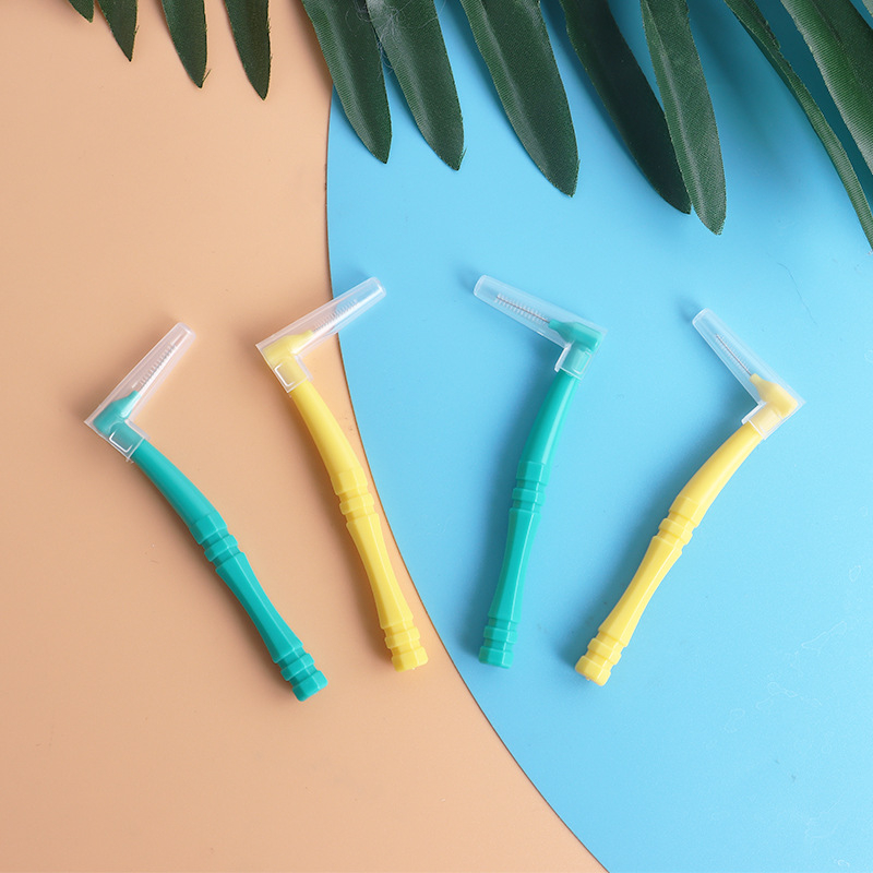 Interdentalna četkica u obliku L, jednokratna, s mekim vlaknima, za odrasle, marka KLDZS