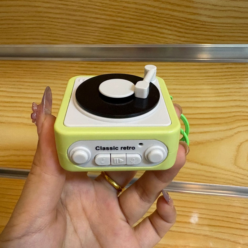 Pandantiv înregistrator vocal retro, corp din plastic, personalizare disponibilă, turnare prin injecție, logo imprimat, stil: noul stil chinezesc