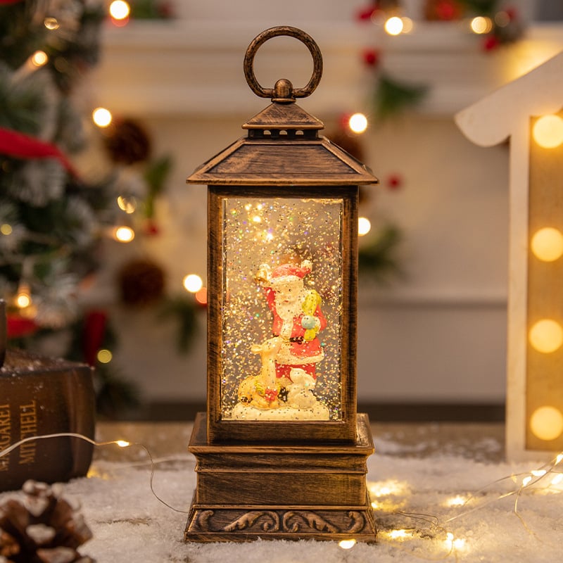 Glob de Crăciun cu cutie muzicală — decor din plastic în stil cartoon, scenă iluminată