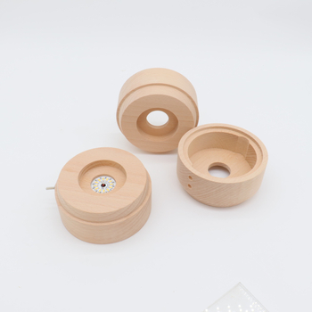 Zeneszerű kristálygömb LED világító forgó alapzattal, bükkfa, Hongxuan