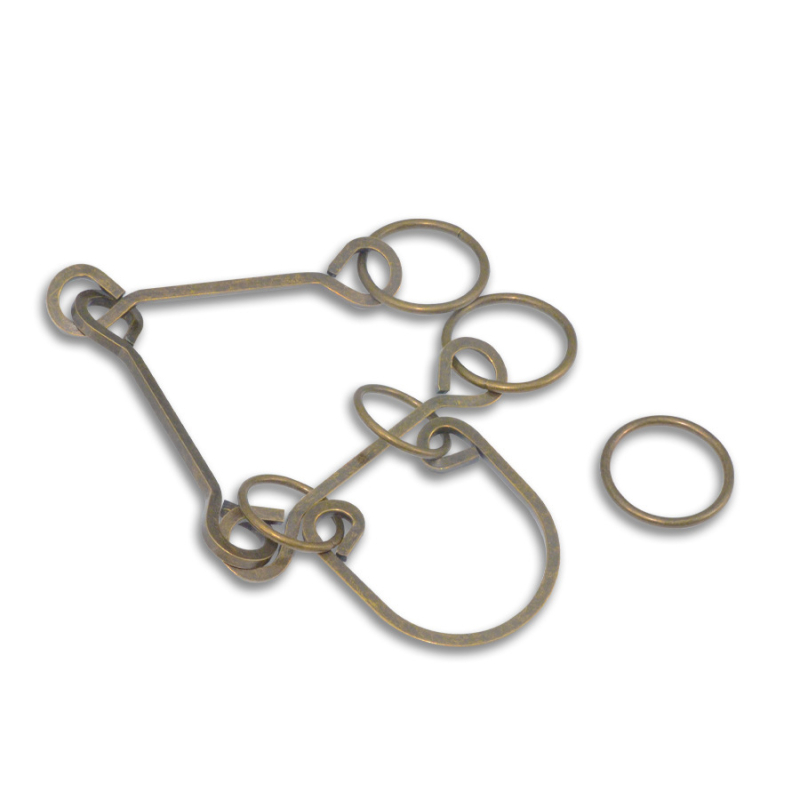 Puzzle cu nouă verigi – Mystery House, din metal; rezolvarea verigilor și a lacătului; antrenament de răbdare; DIY posibil; personalizare disponibilă; pentru 7–14 ani.