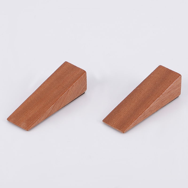 Trokutasti drveni dverni stopper, lakiran, podna montaža, moderan minimalistički stil