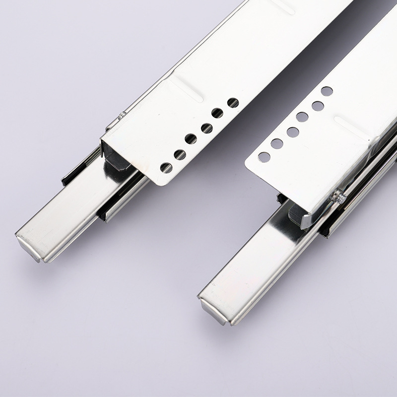 Bočna prilagodljiva trosekcijska vodilica za izvlačne košare u kuhinji – model 4510, FK Fukai, stil Moderan jednostavno