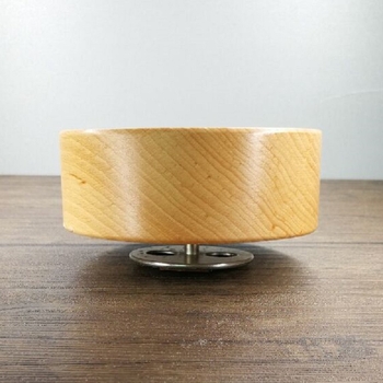 DIY zenei doboz alap – bükkfa, modern minimalist stílus, geometriai dekor, otthonra való berendezéshez