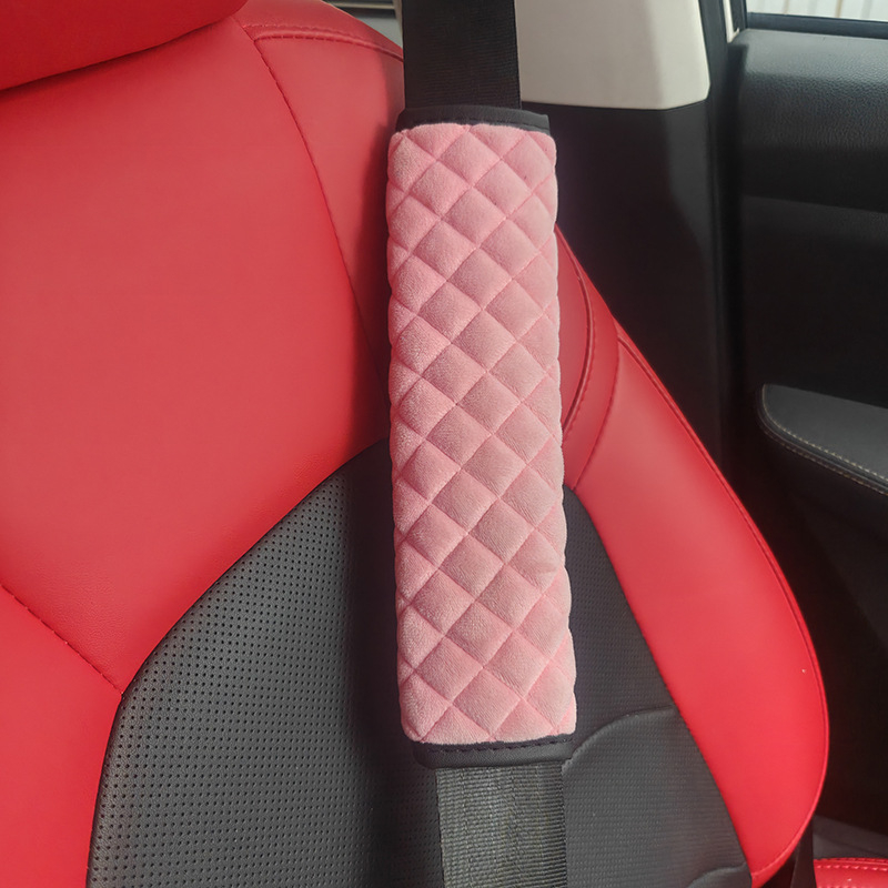 Jastučić za pojas automobila - izvezeni, debeli pliš, protuklizni, poliester; težina 0,35; prilagodba dostupna