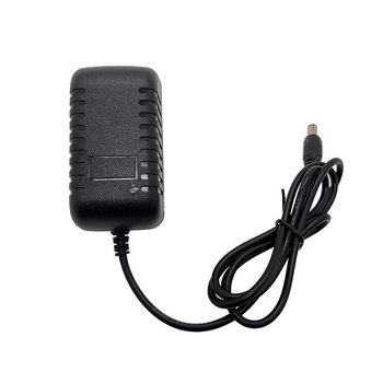 Többkimenetű tápegység (24W); kimenetek: 12V2A, 9V2A, 12V1A, 6V1A, 5V1A; alkalmas routerekhez, LED-szalagokhoz, set-top dobozokhoz és masszírozókhoz