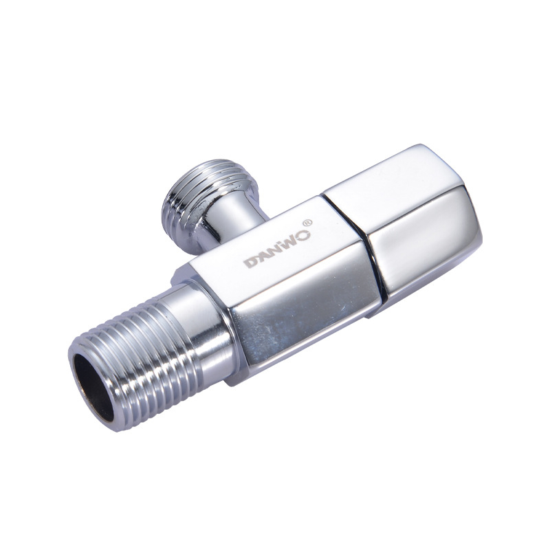 Réz anyagú szögletes csap meleg és hideg vízhez, falba beépíthető kivitel, modern minimalista stílus