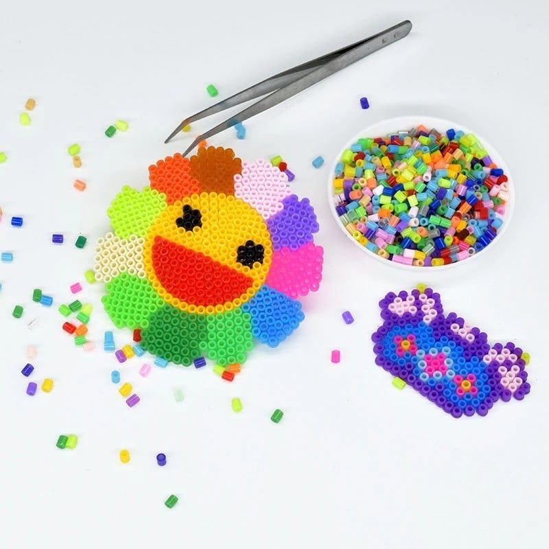 Plastični DIY puzzle s perlicama - ravni puzzle, svjetleće perlice, prilagodljivo prema nacrtu, za uzrast 7-14 godina