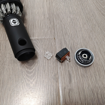 Kišobran s automatskim otvaranjem i zatvaranjem, trodijelni sklop s 10 rebara, aluminijski štap i vlaknaste rebara