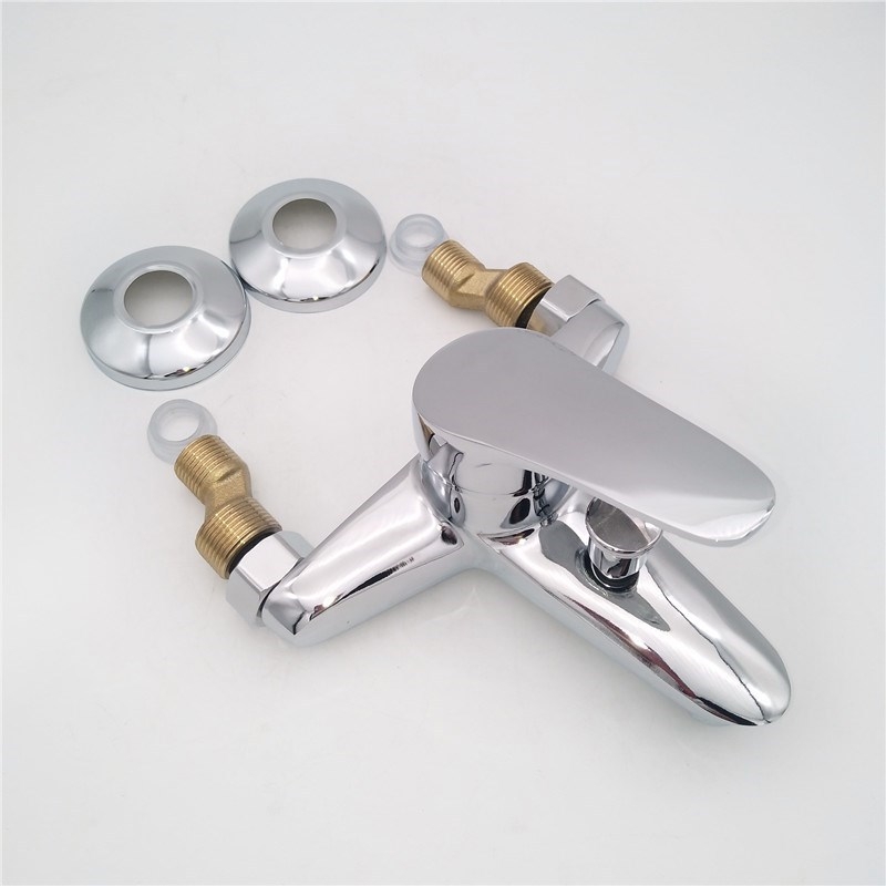 Beépített, háromrészes keverőcsap zuhanyzáshoz és kádfürdőhöz, cinkötvözet, kerámiás szelepmag, 0–90°C