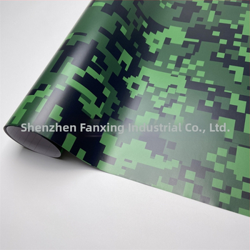 Színváltó film autótestre digitális kamuflázzal és geometriai mintával, PVC film, testreszabott méretek, ragasztásos felhelyezés