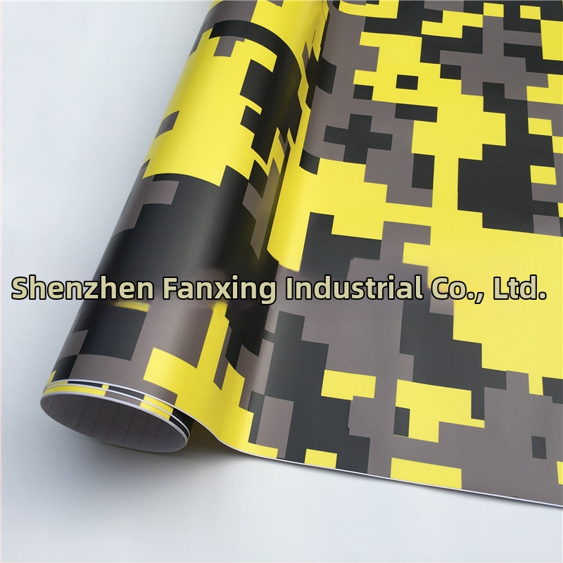 Színváltó film autótestre digitális kamuflázzal és geometriai mintával, PVC film, testreszabott méretek, ragasztásos felhelyezés