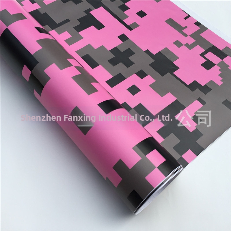 Színváltó film autótestre digitális kamuflázzal és geometriai mintával, PVC film, testreszabott méretek, ragasztásos felhelyezés