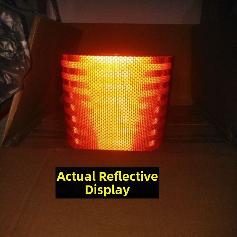 Karosszéria matrica, fényvisszaverő sáv, öntapadós telepítés, veszélyes anyagokat szállító tartálykocsihoz