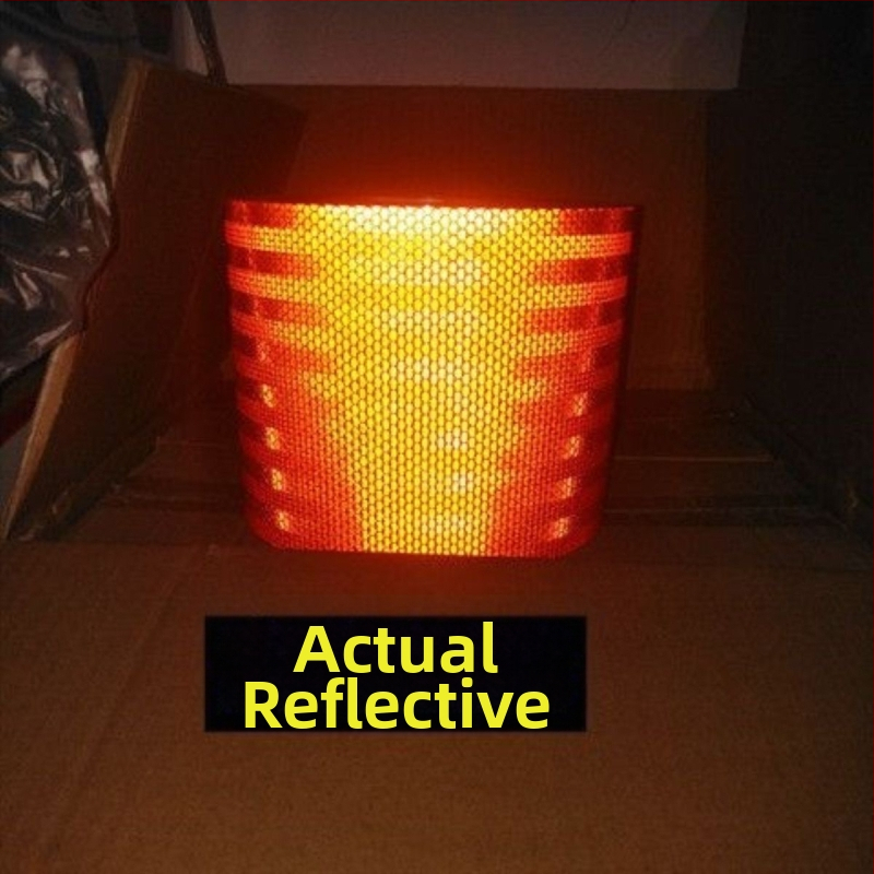 Karosszéria matrica, fényvisszaverő sáv, öntapadós telepítés, veszélyes anyagokat szállító tartálykocsihoz